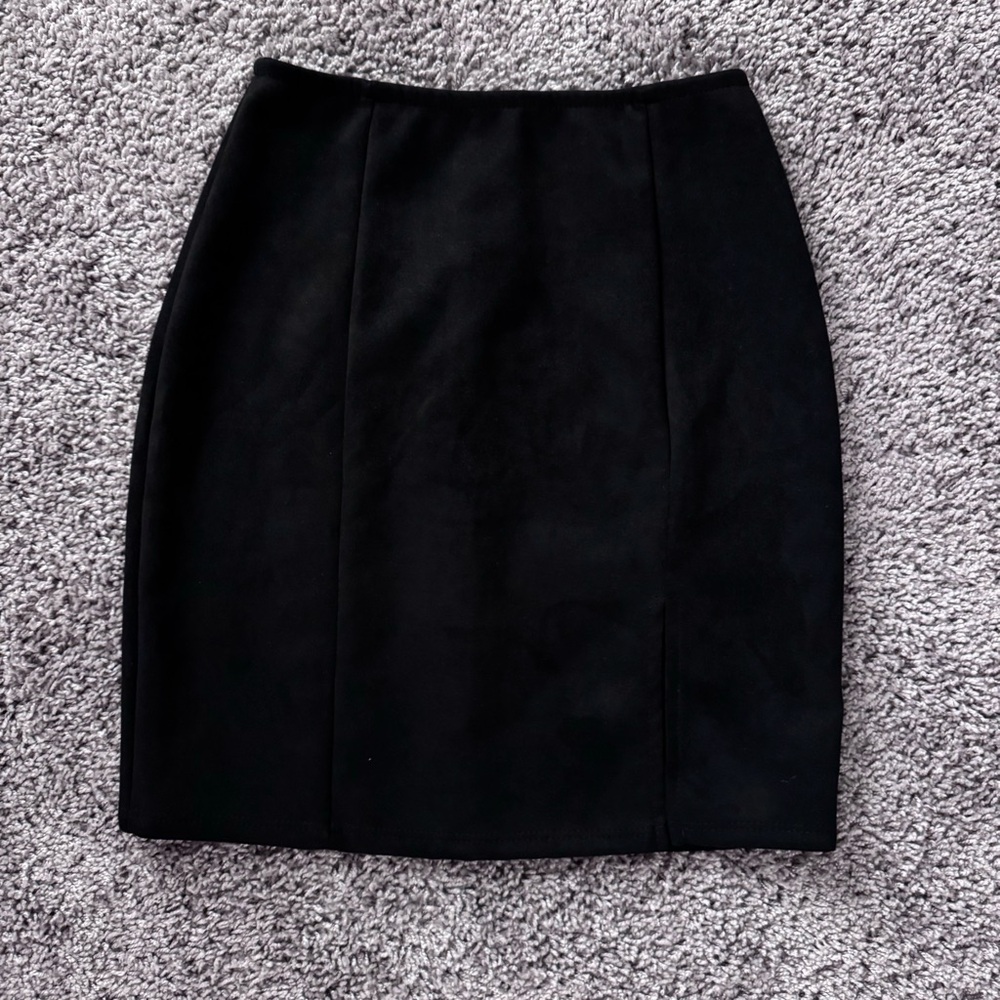 Elegant Black Women's Mini Skirt (Faux Suede)